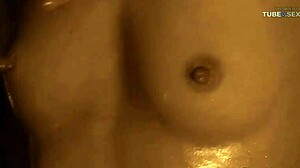 Indian slut gets naked and hardcore in HD