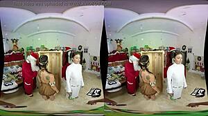 虚拟现实群交与热的圣诞老人角色扮演女孩