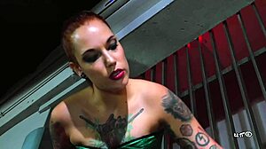 סילביה רוביס מקבלת שיעורי הצלפה קשים למליסה ב-BDSM