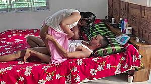 Hanif et Adoris, une vidéo passionnée et intense à la maison avec gorge profonde, anal et creampie